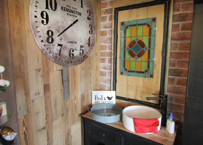 לינה וארוחת בוקר D'hotes Au Nid Du Thil בווה