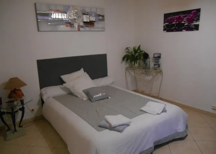 D'hotes Au Nid Du Thil